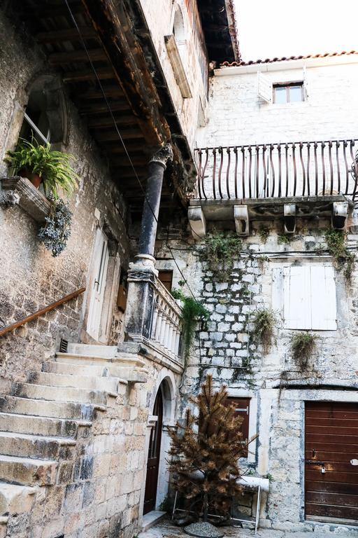 Apartment Fabijanko Oldtown Trogir Exterior photo