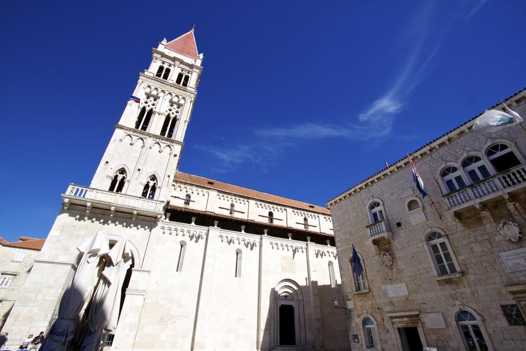 Apartment Fabijanko Oldtown Trogir Exterior photo